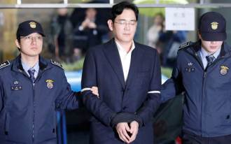 El vicepresidente de Samsung, Jay Y. Lee, recibe una sentencia de cinco años de prisión por soborno