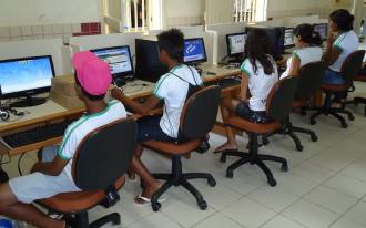 El gobierno federal anuncia un programa para llevar Internet más rápido a las escuelas