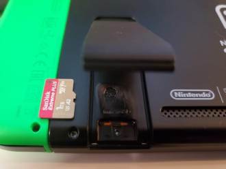 Nintendo Switch se derrite después de que el usuario usa una tarjeta micro SD de 1 TB
