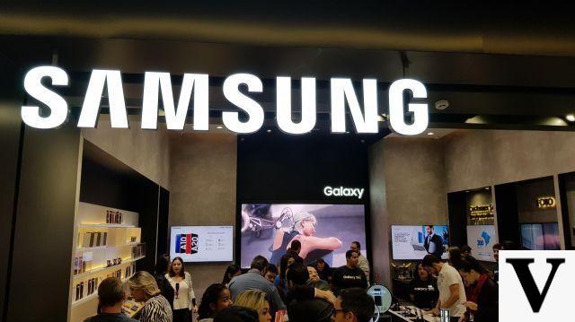 Coronavirus: Samsung cierra sus tiendas en España