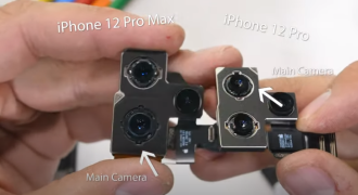 El usuario abre el iPhone 12 Pro Max y muestra cómo funciona el cambio de sensor